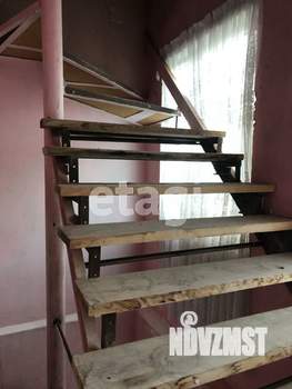 Дом 250м&sup2;, 3-этажный, участок 5 сот.  