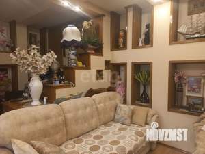 Дом 315м&sup2;, 2-этажный, участок 7 сот.  