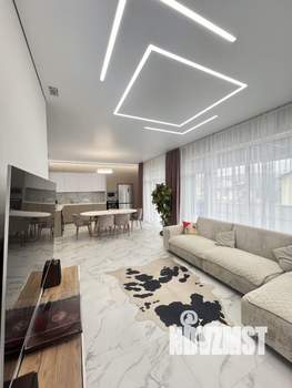 Дом 200м&sup2;, 2-этажный, участок 7 сот.  