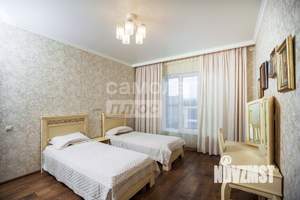 Дом 421м&sup2;, 3-этажный, участок 6 сот.  