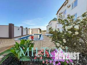 Дом 2500м², 3-этажный, участок 34 сот.  