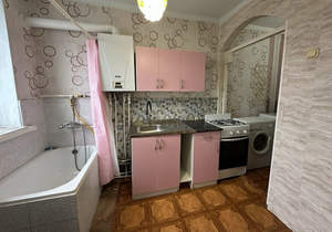 Дом 70м&sup2;, 2-этажный, участок 2 сот.  