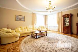 Дом 538м&sup2;, 3-этажный, участок 9 сот.  