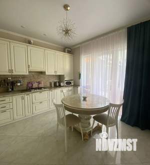 Дом 178м&sup2;, 2-этажный, участок 416 сот.  