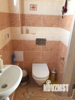 Дом 560м², 3-этажный, участок 8 сот.  