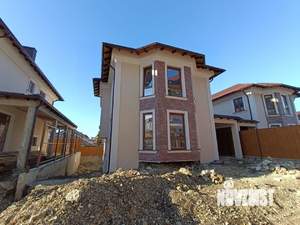 Дом 236м&sup2;, 3-этажный, участок 3 сот.  