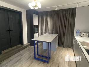 Дом 234м&sup2;, 2-этажный, участок 6 сот.  