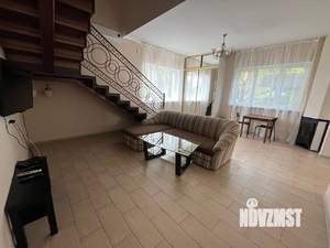 Коттедж 560м², 2-этажный, участок 8 сот.  