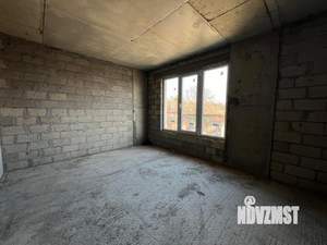 Дом 192м&sup2;, 2-этажный, участок 4 сот.  