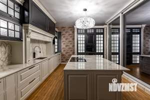 Коттедж 288м&sup2;, 3-этажный, участок 6 сот.  