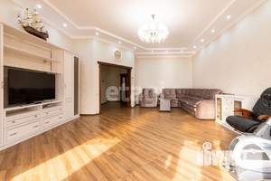 Дом 381м&sup2;, 3-этажный, участок 13 сот.  