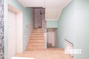 Дом 400м&sup2;, 2-этажный, участок 5 сот.  