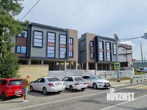 Дом 338м&sup2;, 3-этажный, участок 4 сот.  