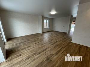 Дом 212м&sup2;, 3-этажный, участок 4 сот.  