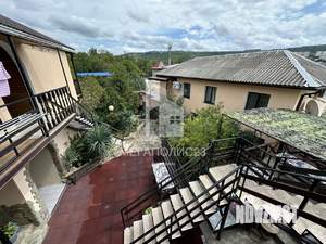 Дом 311м&sup2;, 2-этажный, участок 6 сот.  