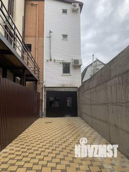 Дом 55м&sup2;, 3-этажный, участок 1 сот.  