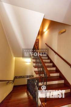 Коттедж 420м&sup2;, 2-этажный, участок 5 сот.  