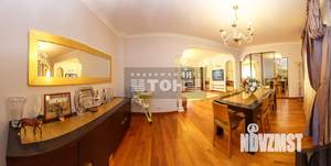 Коттедж 420м&sup2;, 2-этажный, участок 5 сот.  