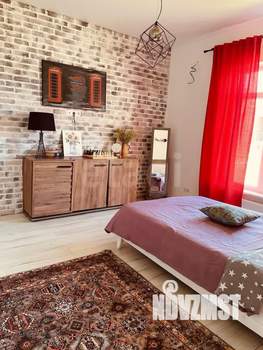 Дом 188м&sup2;, 2-этажный, участок 5 сот.  