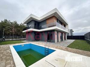 Дом 260м&sup2;, 2-этажный, участок 5 сот.  