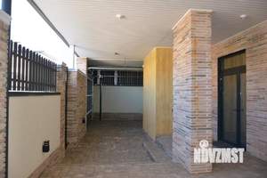 Дом 223м&sup2;, 2-этажный, участок 6 сот.  