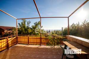 Дом 420м&sup2;, 3-этажный, участок 6 сот.  