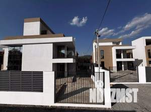 Дом 222м&sup2;, 3-этажный, участок 4 сот.  