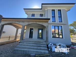 Дом 172м&sup2;, 2-этажный, участок 6 сот.  