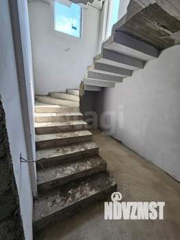 Дом 258м&sup2;, 3-этажный, участок 5 сот.  