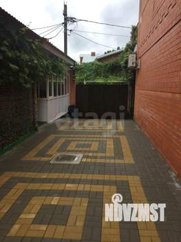 Дом 233м&sup2;, 2-этажный, участок 4 сот.  