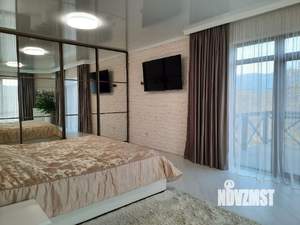 Дом 202м&sup2;, 2-этажный, участок 8 сот.  