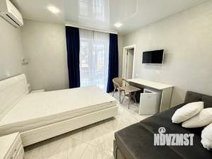 Дом 182м&sup2;, 3-этажный, участок 10 сот.  