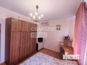 Коттедж 235м², 2-этажный, участок 8 сот.  