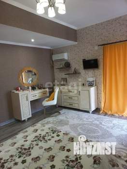 Дом 205м&sup2;, 3-этажный, участок 5 сот.  