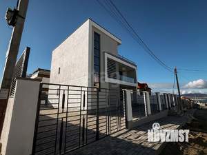 Дом 322м&sup2;, 3-этажный, участок 4 сот.  