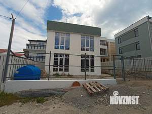 Дом 258м², 3-этажный, участок 304 сот.  