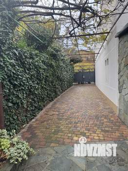 Дом 160м&sup2;, 2-этажный, участок 3 сот.  