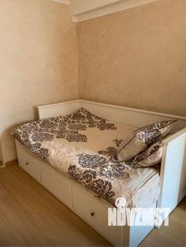 Дом 55м&sup2;, 3-этажный, участок 1 сот.  