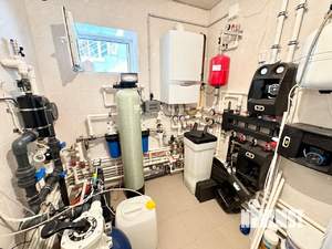 Дом 182м&sup2;, 3-этажный, участок 10 сот.  