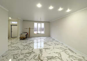 Дом 171м&sup2;, 3-этажный, участок 2 сот.  