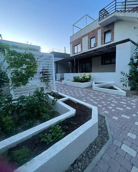 Дом 186м&sup2;, 2-этажный, участок 4 сот.  