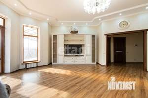 Дом 381м&sup2;, 3-этажный, участок 13 сот.  