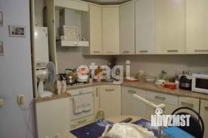 Дом 189м&sup2;, 3-этажный, участок 4 сот.  