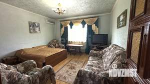 Дом 284м&sup2;, 3-этажный, участок 4 сот.  