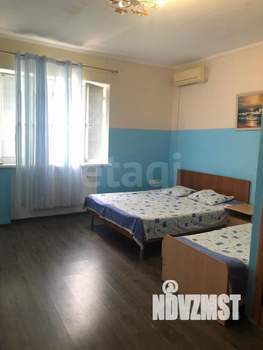 Дом 263м&sup2;, 3-этажный, участок 4 сот.  