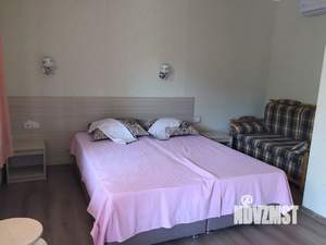 Дом 560м², 3-этажный, участок 8 сот.  