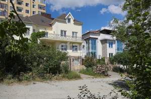 Дом 516м², 3-этажный, участок 8 сот.  