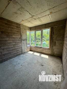 Дом 289м&sup2;, 3-этажный, участок 3 сот.  