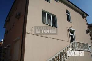 Коттедж 367м&sup2;, 3-этажный, участок 6 сот.  