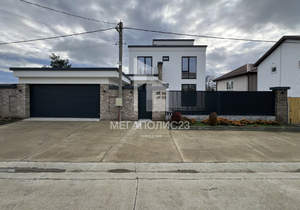 Дом 252м², 3-этажный, участок 7 сот.  